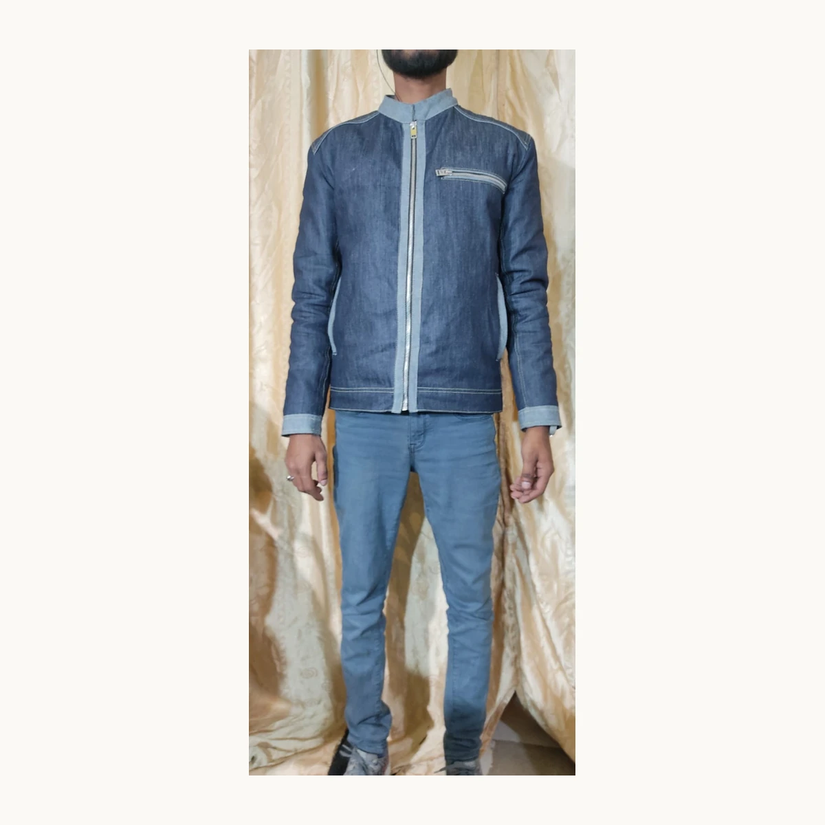 04_full_body_front.webp
