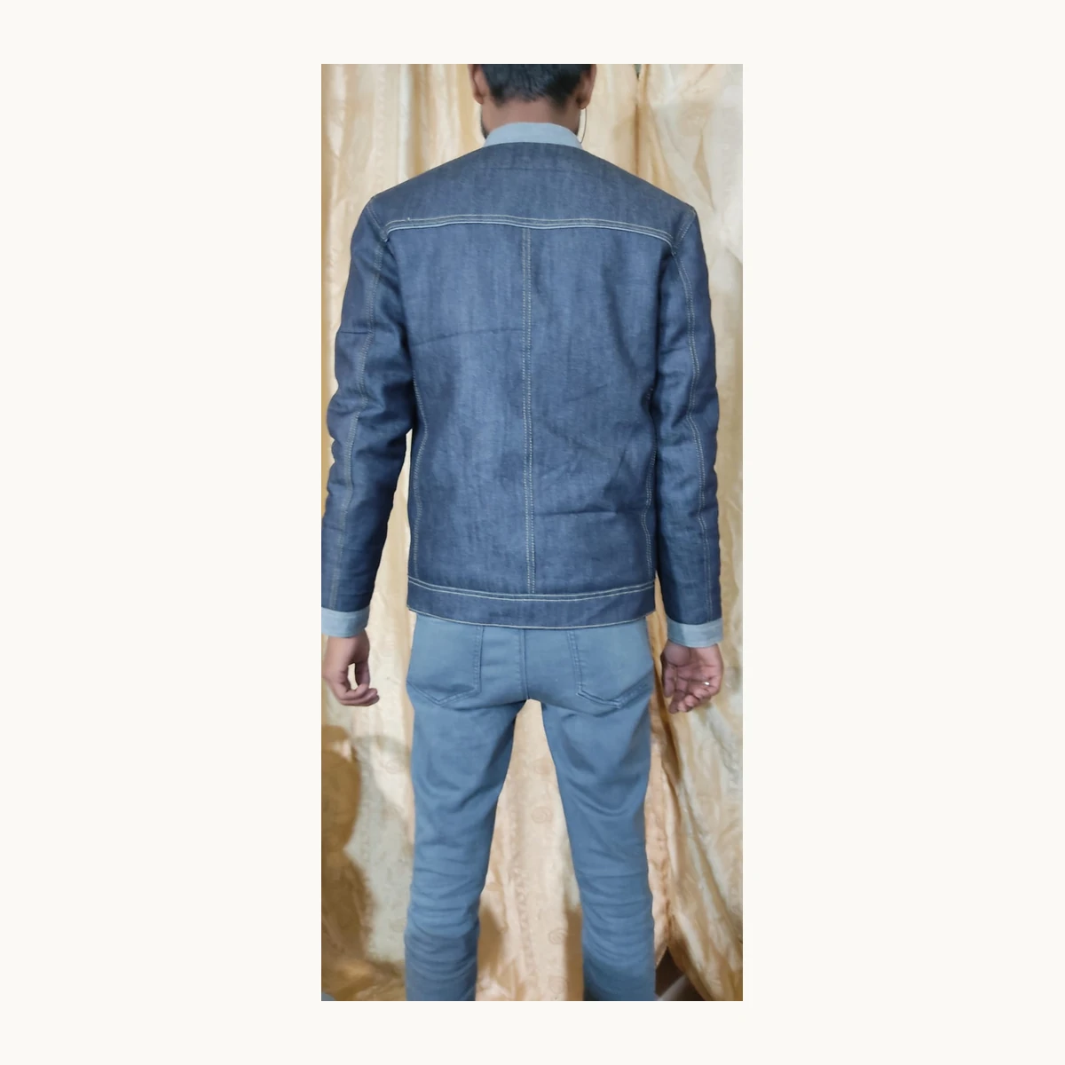05_full_body_back.webp