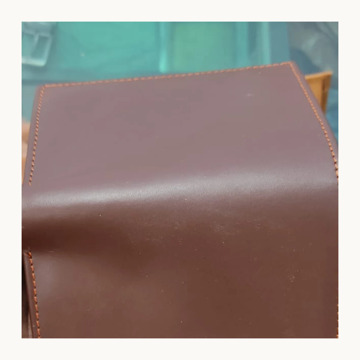variant_heritage_brown_closed.webp